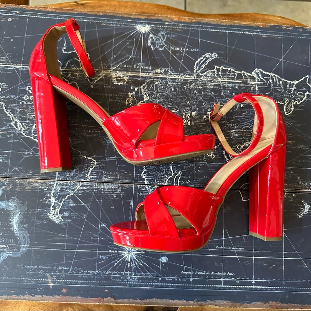 Wild Dive Red Ankle‑Strap Chunky Heels – Size 8